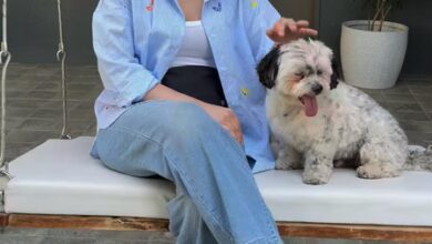 Soha Ali Khan heads out on a ‘no-alarm, no-schedule’ vacation with little Inaaya and her pup Soha Ali Khan heads out on a ‘no-alarm, no-schedule’ vacation with little Inaaya and her pup