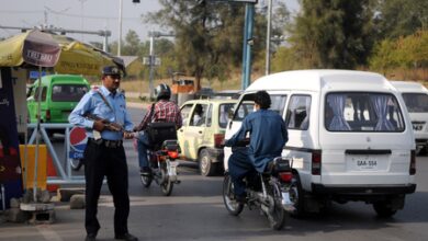 Pakistan: People in Karachi pay increased fare as transport owners defy govt orders Pakistan: People in Karachi pay increased fare as transport owners defy govt orders