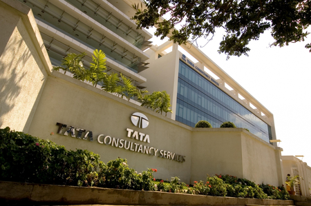 TCS clocks 12 pc jump in Q4 net profit, announces Rs 31 dividend