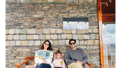 Vikrant Massey enjoys a family vacay with wife & son in Shimla Vikrant Massey enjoys a family vacay with wife & son in Shimla