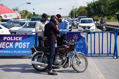 Pakistan: Check posts, road blockades spark frustration among residents in Islamabad