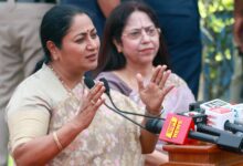 Delhi CM Rekha Gupta joins signature campaign for women quota (Lead)