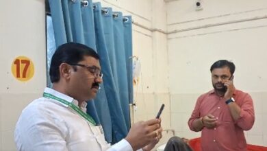 Union Minister reviews situation, assures proper medical care as pilgrim bus overturns in UP’s Ghazipur