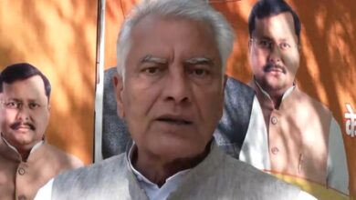 Implement Pradhan Mantri Fasal Bima Yojana or bring your own: Punjab BJP chief tells CM Mann (Ld) Implement Pradhan Mantri Fasal Bima Yojana or bring your own: Punjab BJP chief tells CM Mann (Ld)