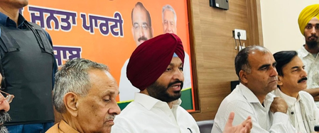 Will apprise Punjab Guv about businessman threatened by minister, says Union Minister Bittu