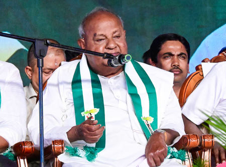 Basavashree honour: Deve Gowda expresses concern over decline across all sectors ​
