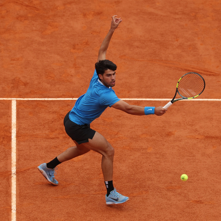 Barcelona Open: Alcaraz advances in opener, Musetti and De Minaur progress