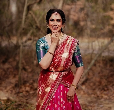 Meenakshi Seshadri recalls working with Chiranjeevi, recreates iconic song from their Telugu movie Meenakshi Seshadri recalls working with Chiranjeevi, recreates iconic song from their Telugu movie