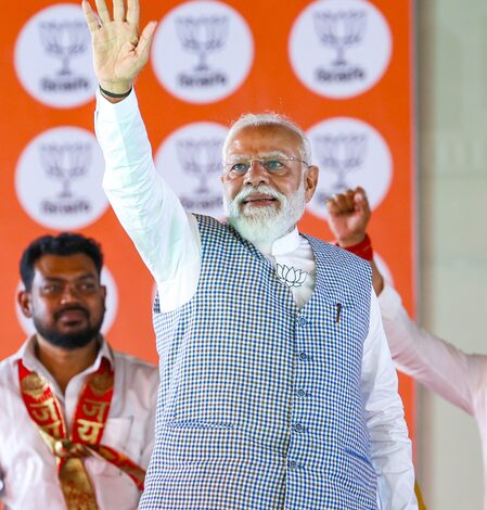 PM Modi arrives in Karnataka, receives warm welcome from CM Siddaramaiah PM Modi arrives in Karnataka, receives warm welcome from CM Siddaramaiah