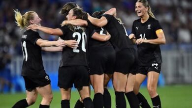 New Zealand women edge past PNG to seal World Cup berth
