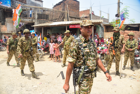 Bengal 1st phase polls: Seven districts under ECI’s special security scanner