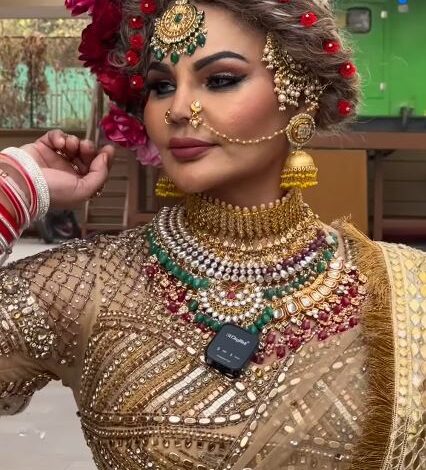 Rakhi Sawant says she is in love with Raqesh Bapat