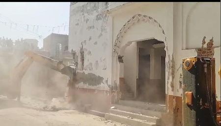 Eidgah, Imambara razed in bulldozer action over encroached govt land in UP’s Sambhal Eidgah, Imambara razed in bulldozer action over encroached govt land in UP’s Sambhal
