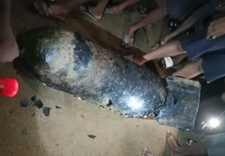 Another World War II-era bomb found along riverbank in Jamshedpur, third recovery in a month sparks panic Another World War II-era bomb found along riverbank in Jamshedpur, third recovery in a month sparks panic