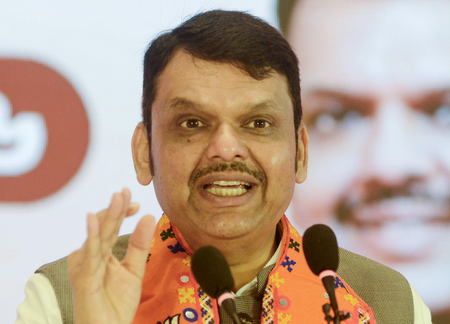 Self-radicalisation behind Mumbai stabbing, case being probed by ATS, NIA, says CM Fadnavis