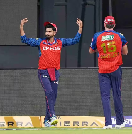 Unbelievable awareness, timing and fitness: Sachin hails Iyer’s stunning relay catch