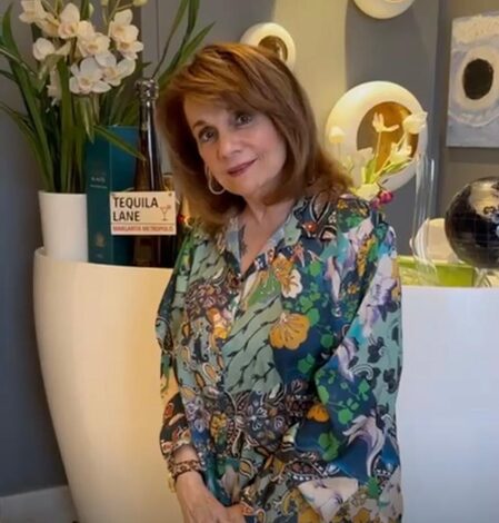 Mumtaz pens note for late Asha Bhosle: Some bonds live quietly within the heart