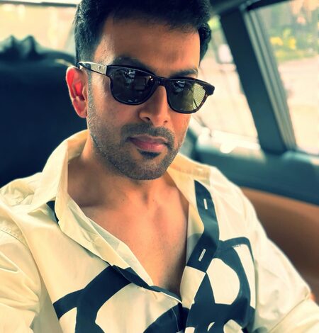 Prithviraj shares new picture from his revenge thriller ‘Khalifa’; fans thrilled!