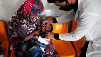 Violence, mistrust derail anti-polio drive in Pakistan