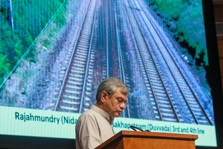 Ashwini Vaishnaw to flag off extended Srinagar-Jammu Vande Bharat on Thursday