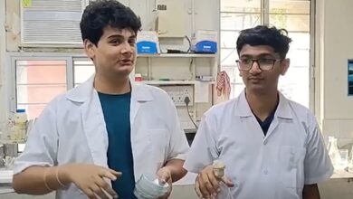 Vadodara students’ landmark research finds glowing bacteria in Ratnagiri waters