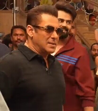 Varun Dhawan reveals he was nervous to dance in front of Salman Khan in ‘Vyah Karwado Ji’