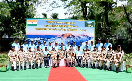 ITBP DG Shatrujeet Kapur flags off all-women Mt Everest Expedition–2026