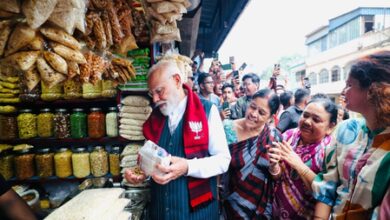 On Bengal campaign trail, PM Modi stops for popular street snack ‘jhalmuri’ in Jhargram