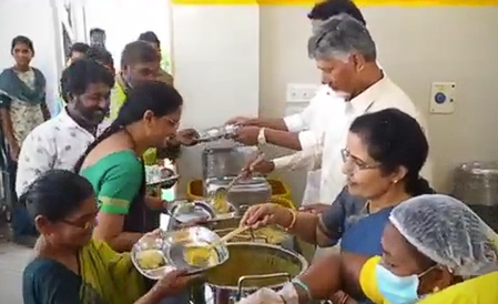Chandrababu Naidu celebrates birthday at Anna Canteen