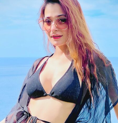 Ssara Khan hits back at religious trolls: Go die out of disappointment