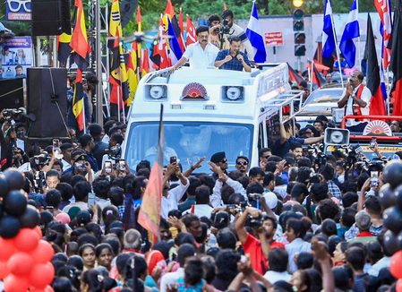 Last push by parties before campaigning ends today as Tamil Nadu heads for single phase polls on April 23