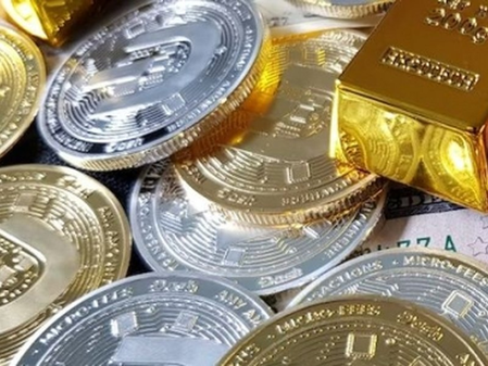 Gold and silver prices slip up to 1 pc amid global uncertainty