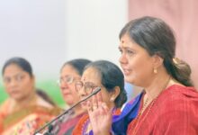 Maha minister Pankaja Munde joins NDA protest against defeat of Constitution Amendment Bill