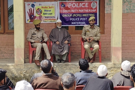J&K: Police intensify anti-drug campaign in Budgam​