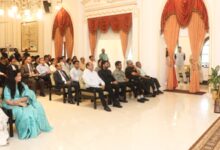 MP Guv felicitates flag fund contributors; Jabalpur division leads collection