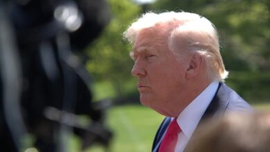 Trump extends Iran ceasefire; blockade stays