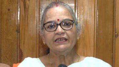 Row over Lucknow Mayor’s remark against SP chief Akhilesh’s mother simmers on