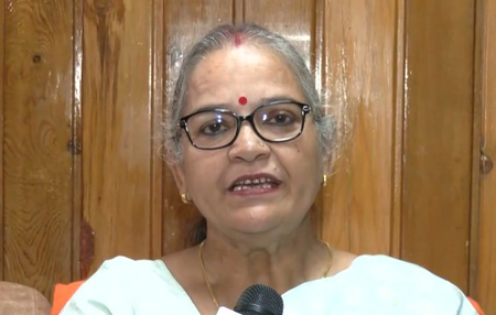 Row over Lucknow Mayor’s remark against SP chief Akhilesh’s mother simmers on