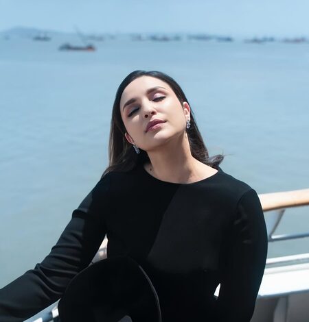 Parineeti Chopra believes in being kind to yourself: Stop stressing over little things