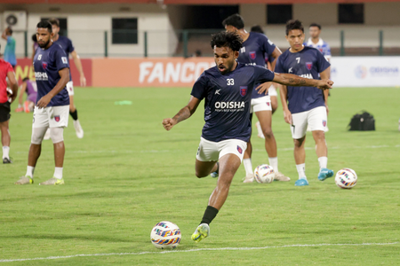 ISL 2025-26: Kerala Blasters face Odisha FC in a bottom-half scrap