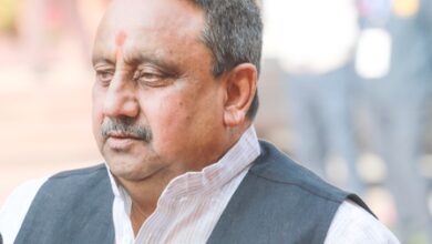 Kharge lost mental balance, Cong should get him treated: Praveen Khandelwal