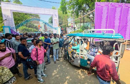 Bengal polls: ECI seeks reports on two incidents in Murshidabad