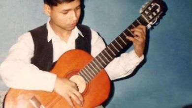 Kailash Kher’s throwback pic with guitar is all about ‘Low-key vibes, high-key soul’