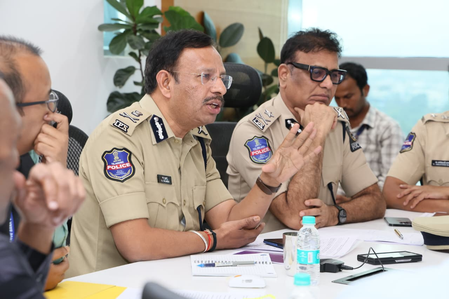 Hyderabad Police Commissioner urges banks to ensure zero mule accounts