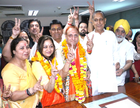 Delhi Mayor election: BJP’s Parvesh Wahi set to win as AAP abstains from April 26 poll
