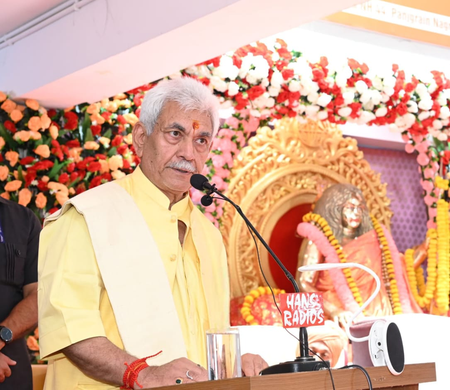 J&K L-G asks teachers & students to adapt classrooms to changing global landscape