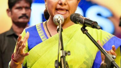 TRS leader Kavitha demands implementation of age relaxation for recruitments