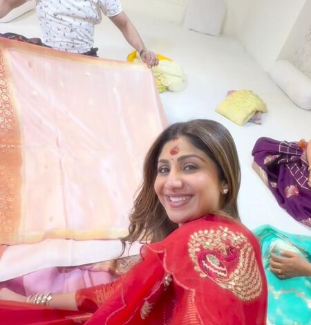 Shilpa Shetty goes ‘saree bingeing’ in Banaras