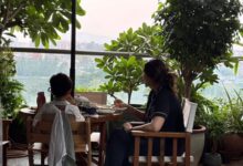 Sonam Kapoor says ‘life is a dream’ as she shares pictures of Vayu, Anand cradling newborn son