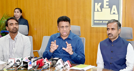 3 private college staffers in K’taka suspended for getting students’ ‘janeu’ removed before CET (LD)